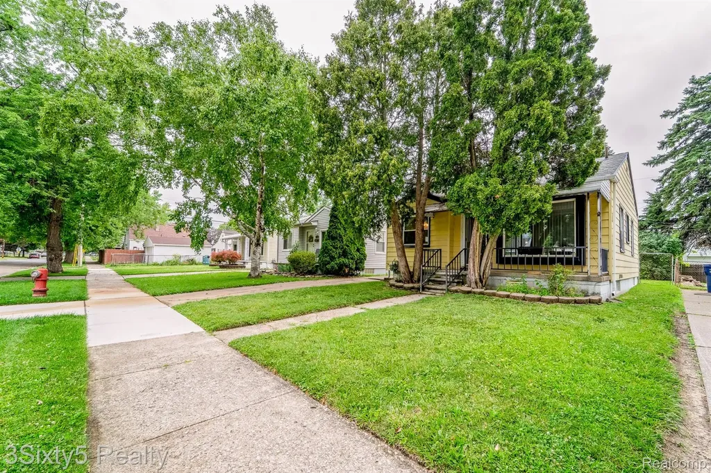 2212 Detroit Avenue Lincoln Park City MI 48146