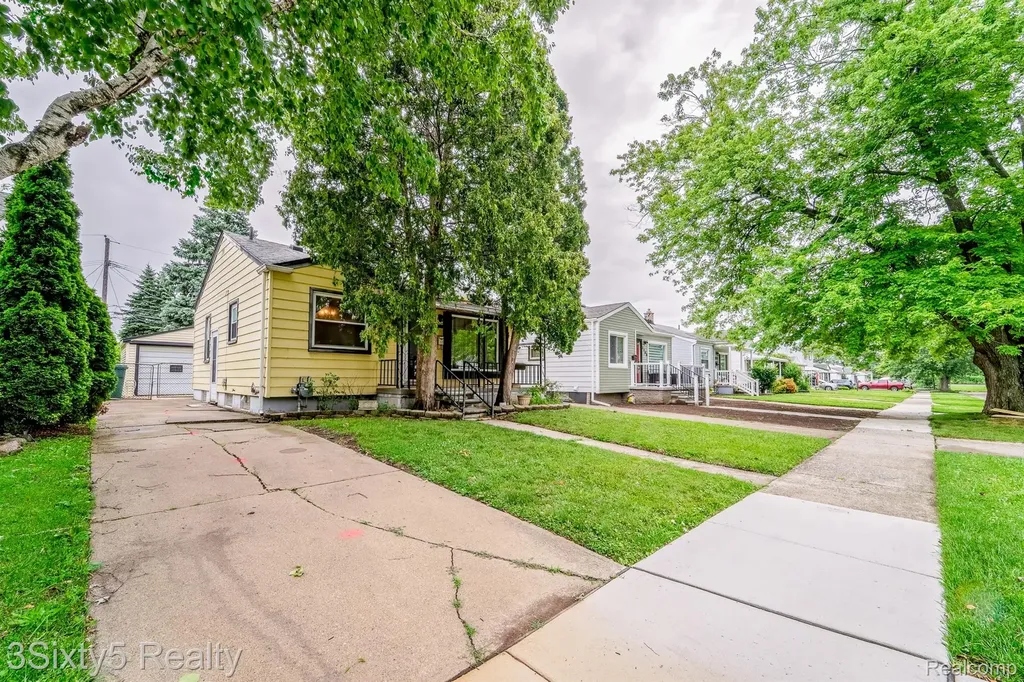2212 Detroit Avenue Lincoln Park City MI 48146
