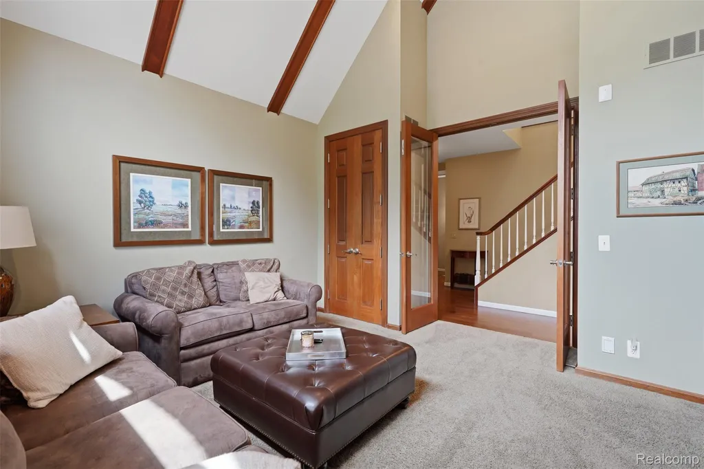 5110 Kitson Lane West Bloomfield Charter Township MI 48324