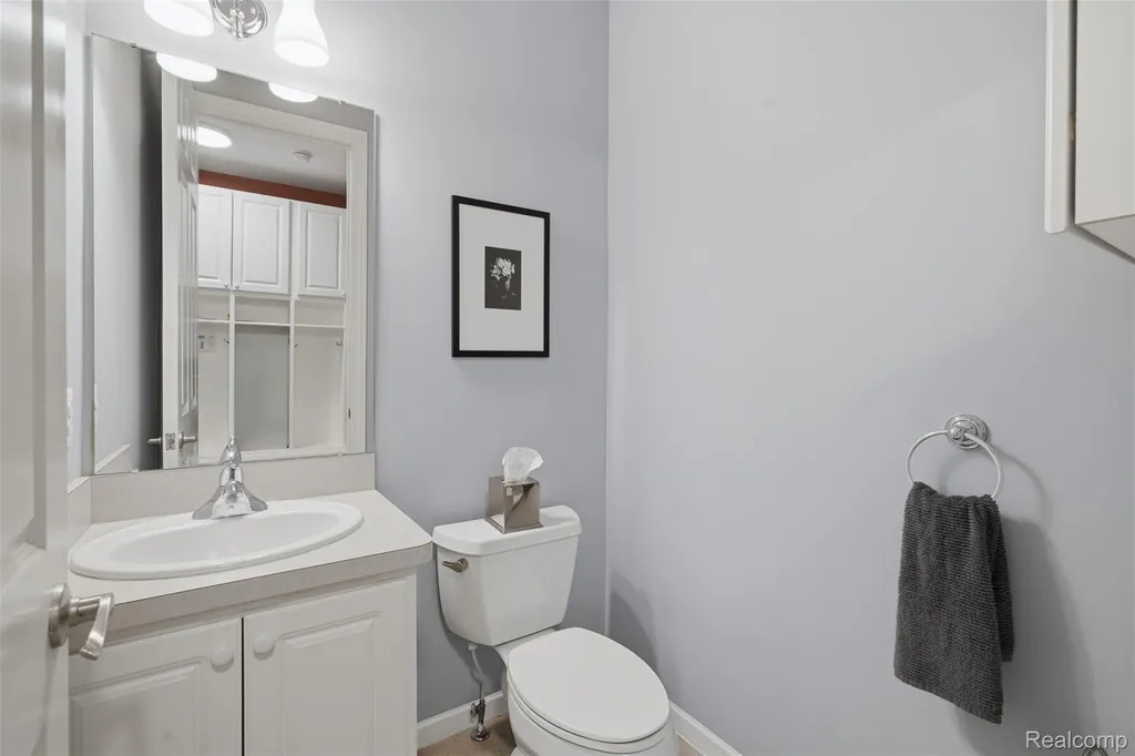 5110 Kitson Lane West Bloomfield Charter Township MI 48324