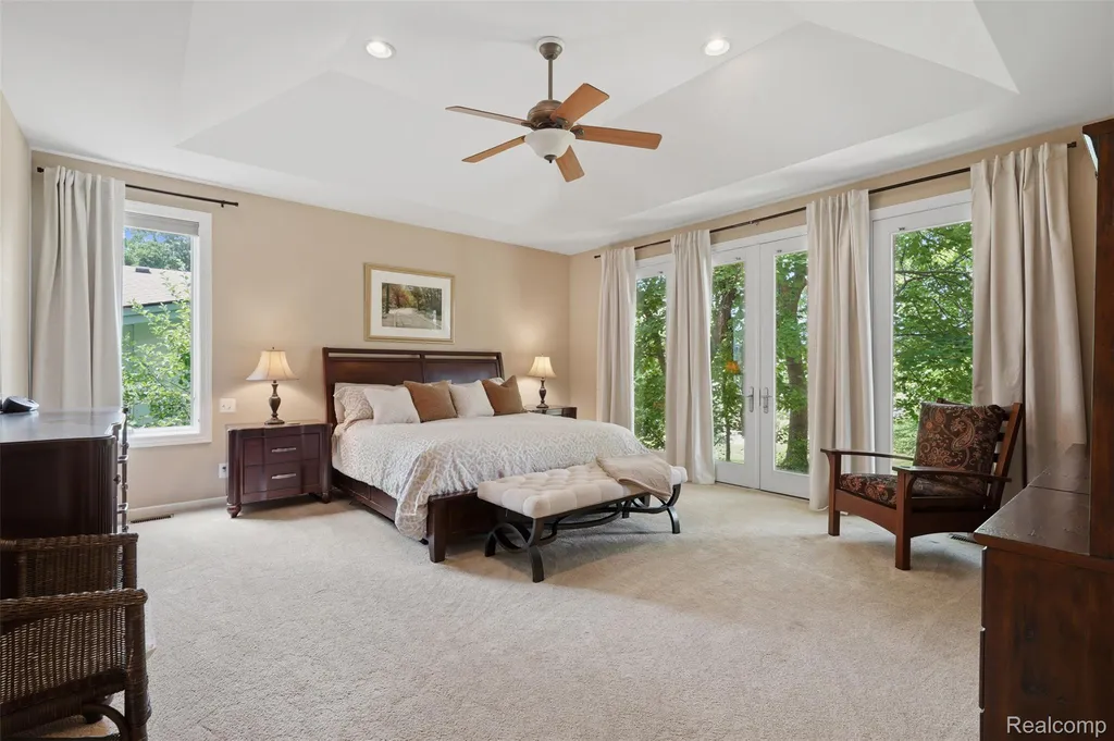 5110 Kitson Lane West Bloomfield Charter Township MI 48324