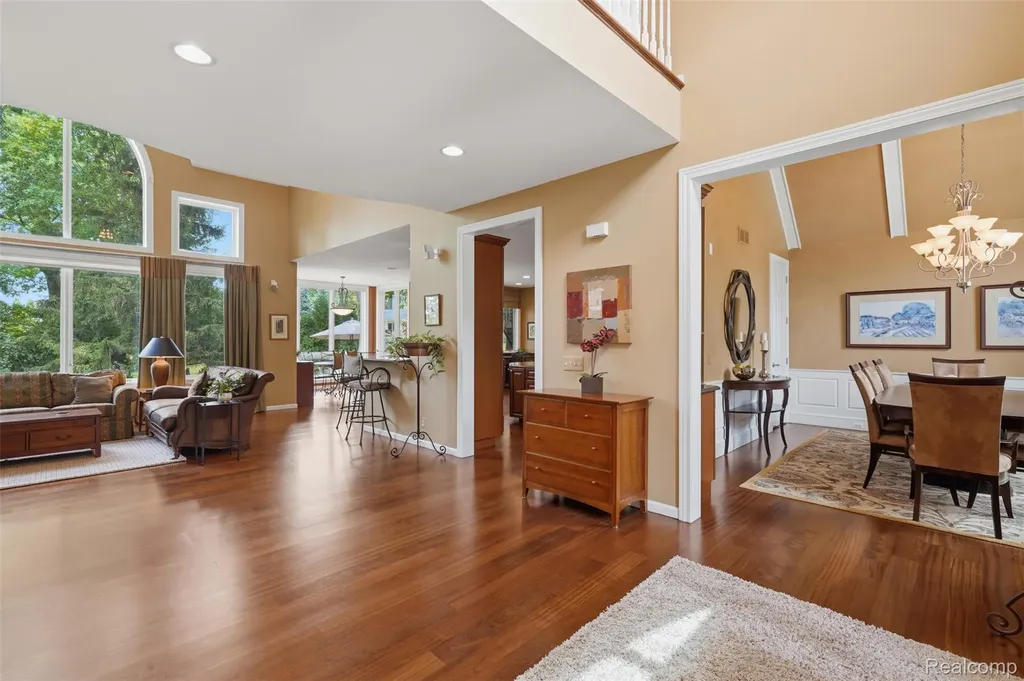 5110 Kitson Lane West Bloomfield Charter Township MI 48324