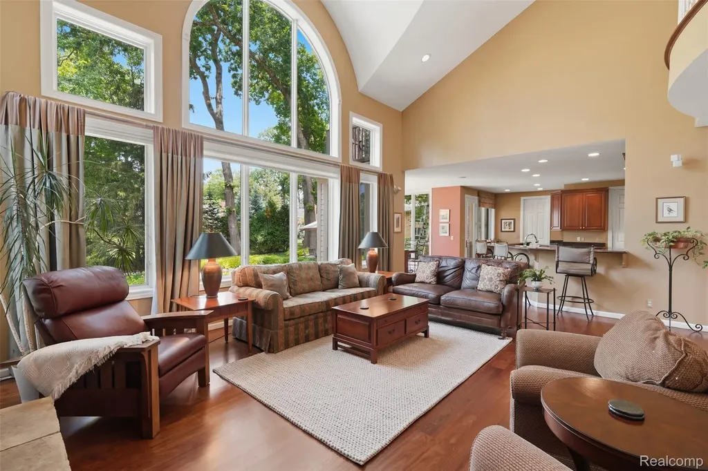 5110 Kitson Lane West Bloomfield Charter Township MI 48324