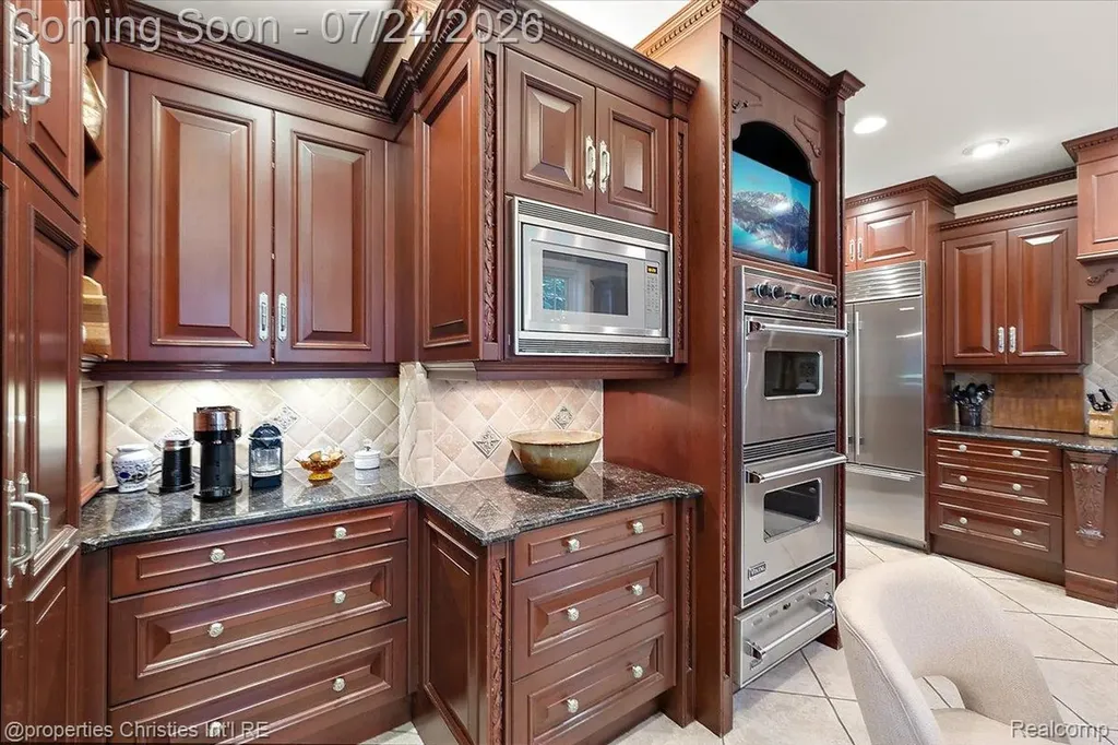 316 Hendrie Boulevard Royal Oak City MI 48067