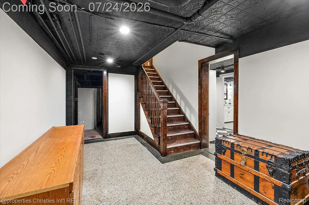 316 Hendrie Boulevard Royal Oak City MI 48067
