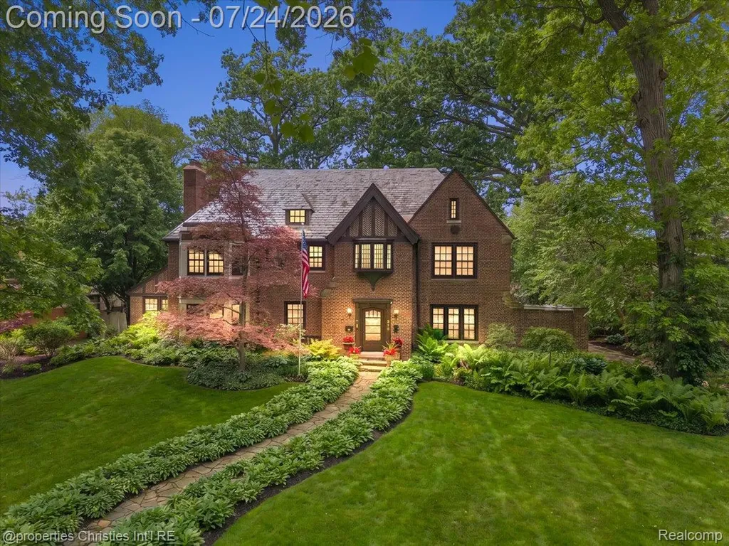 316 Hendrie Boulevard Royal Oak City MI 48067