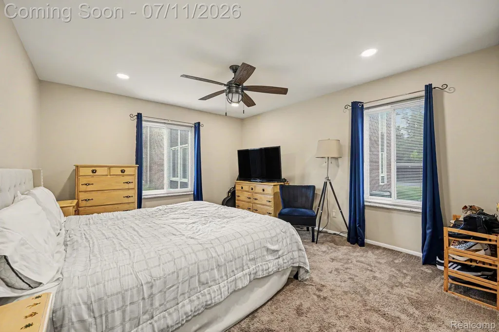 29508 Bobrich Street Livonia City MI 48152