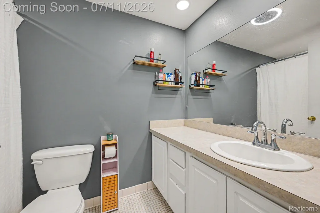 29508 Bobrich Street Livonia City MI 48152