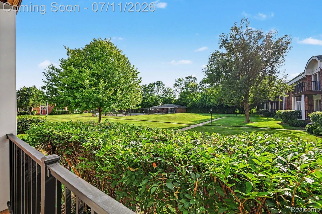 29508 Bobrich Street Livonia City MI 48152