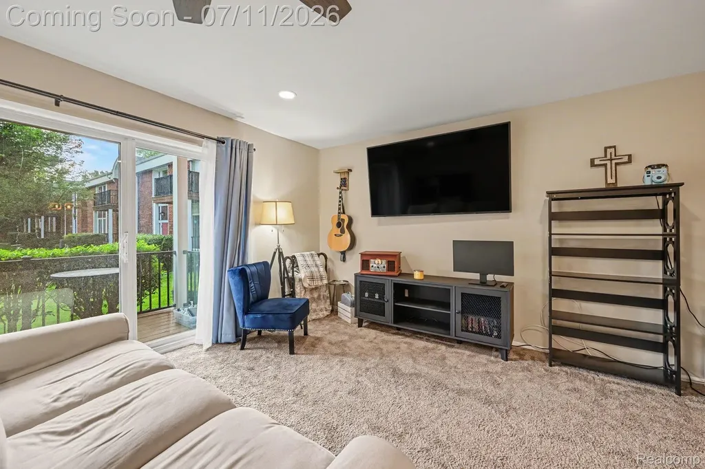 29508 Bobrich Street Livonia City MI 48152