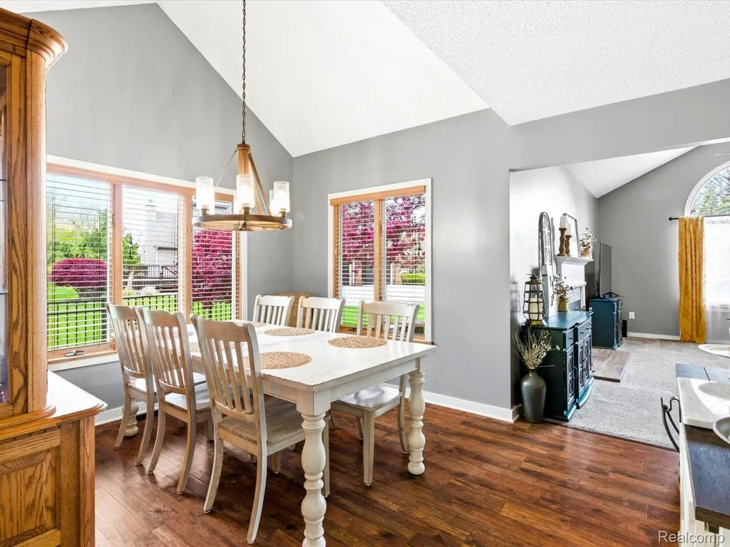 2837 Shorewood Boulevard Fort Gratiot Charter Township MI 48059