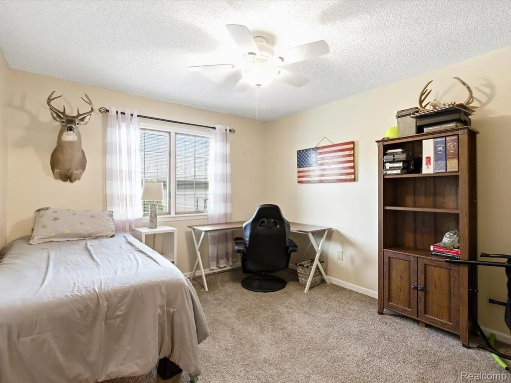 2837 Shorewood Boulevard Fort Gratiot Charter Township MI 48059