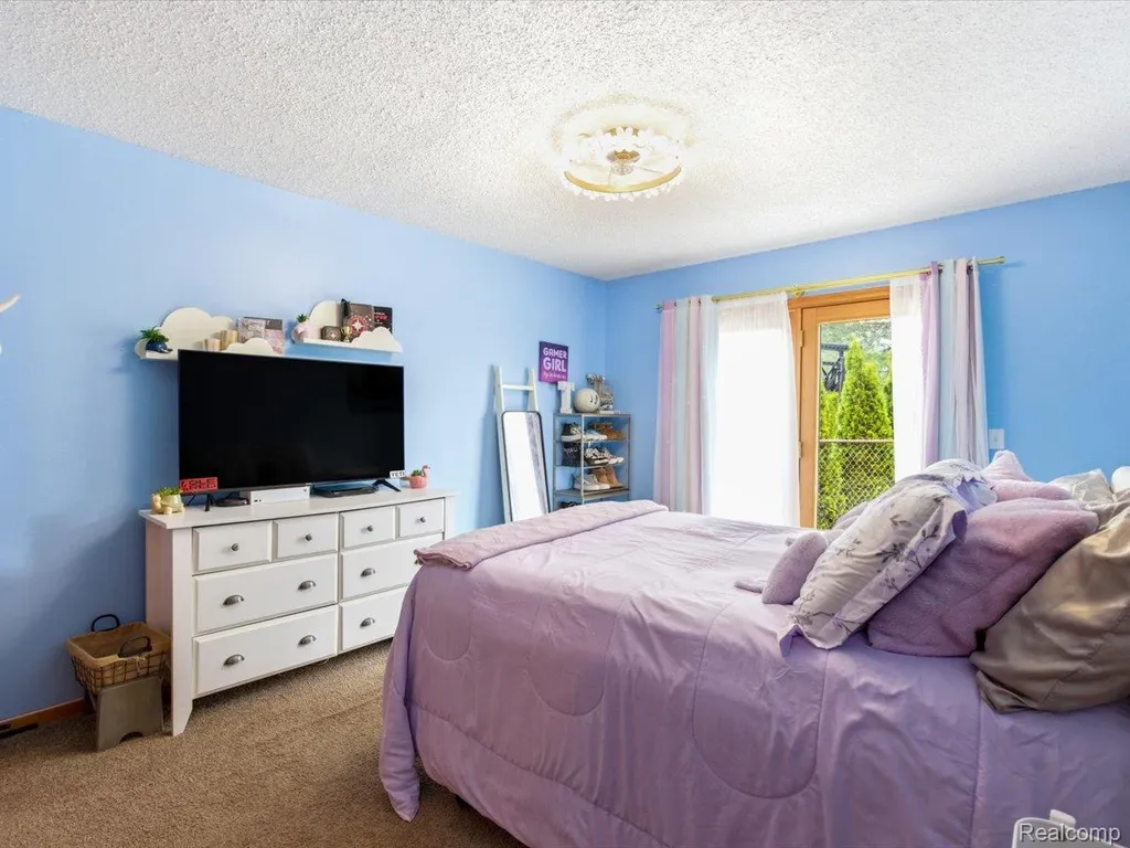 2837 Shorewood Boulevard Fort Gratiot Charter Township MI 48059