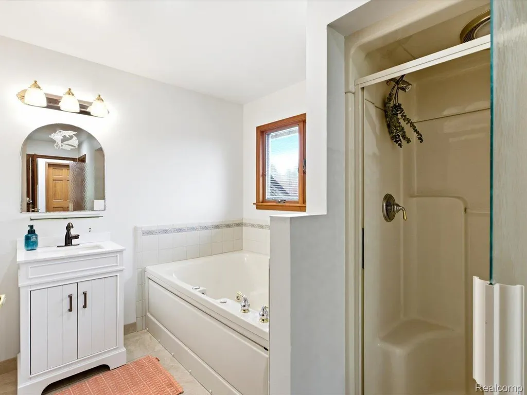 2837 Shorewood Boulevard Fort Gratiot Charter Township MI 48059