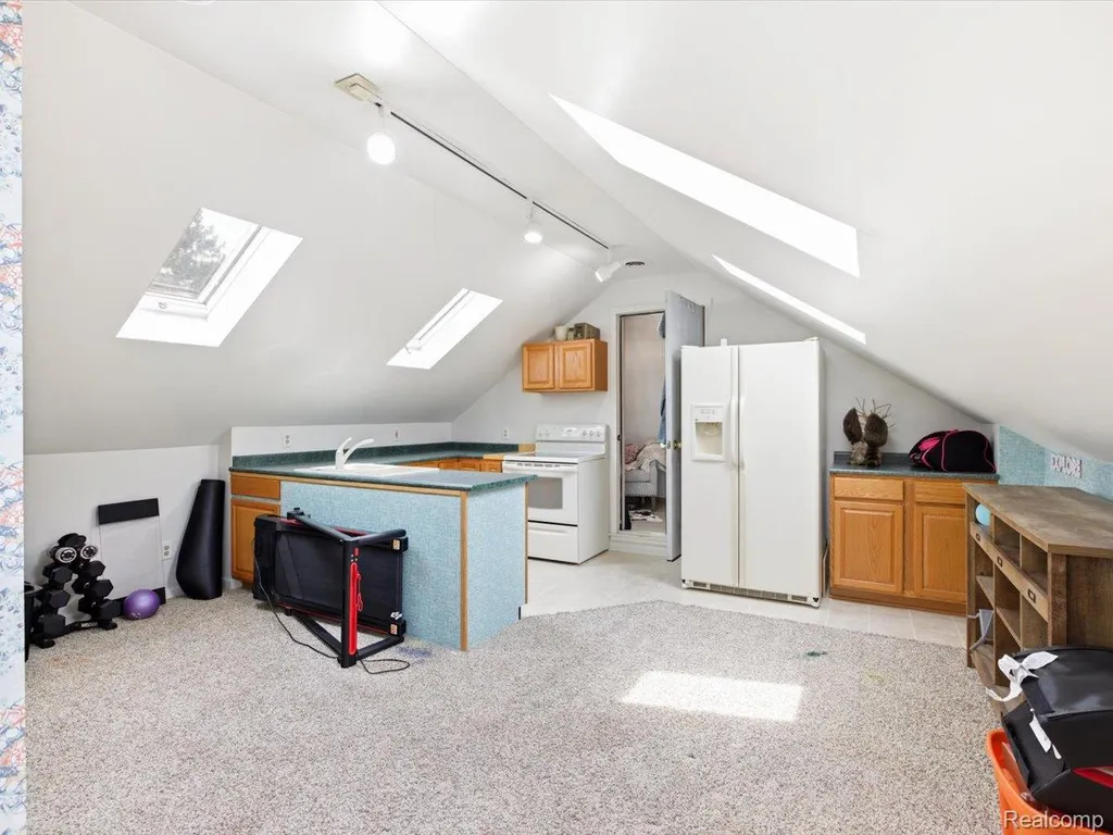 2837 Shorewood Boulevard Fort Gratiot Charter Township MI 48059
