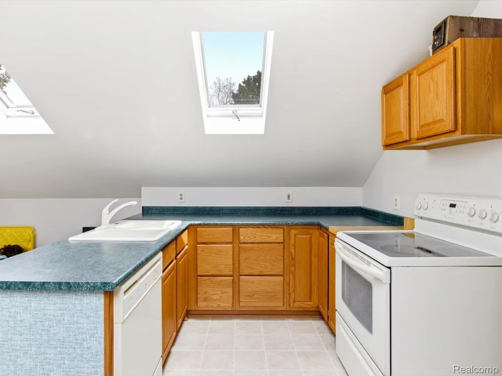 2837 Shorewood Boulevard Fort Gratiot Charter Township MI 48059