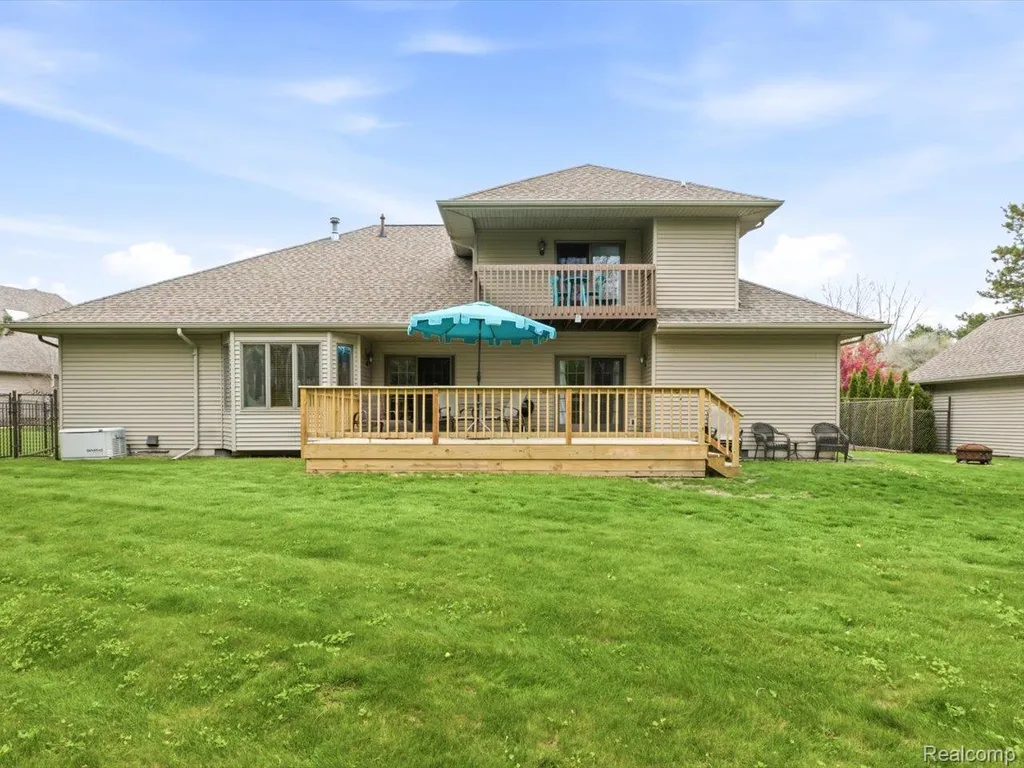2837 Shorewood Boulevard Fort Gratiot Charter Township MI 48059
