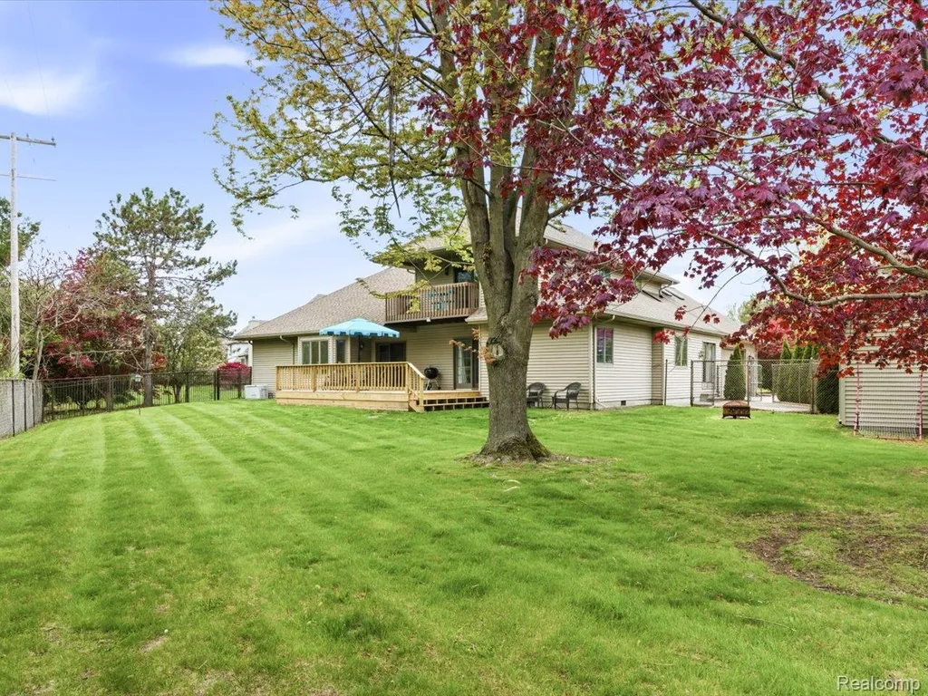 2837 Shorewood Boulevard Fort Gratiot Charter Township MI 48059
