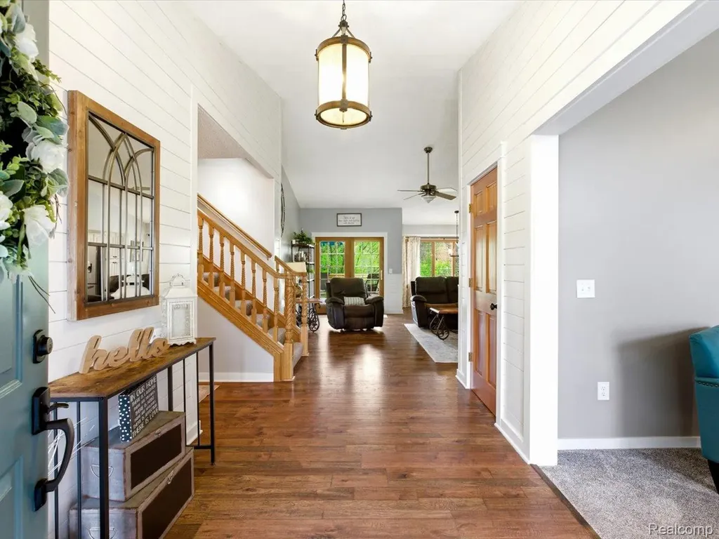 2837 Shorewood Boulevard Fort Gratiot Charter Township MI 48059