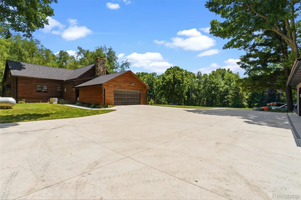3656 Stanley Road Oregon Township MI 48421