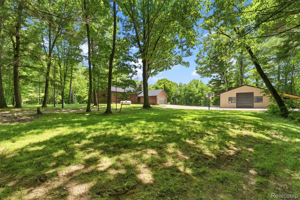 3656 Stanley Road Oregon Township MI 48421