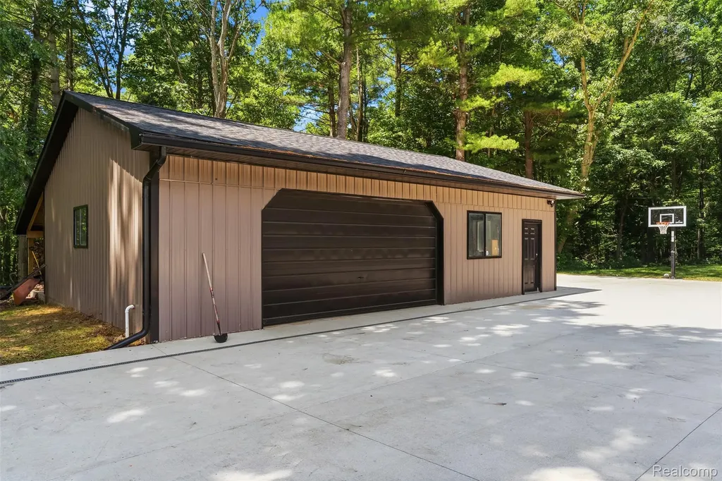 3656 Stanley Road Oregon Township MI 48421