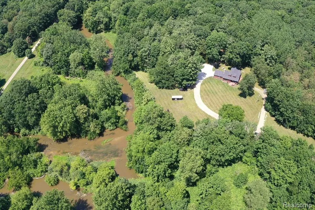 3656 Stanley Road Oregon Township MI 48421