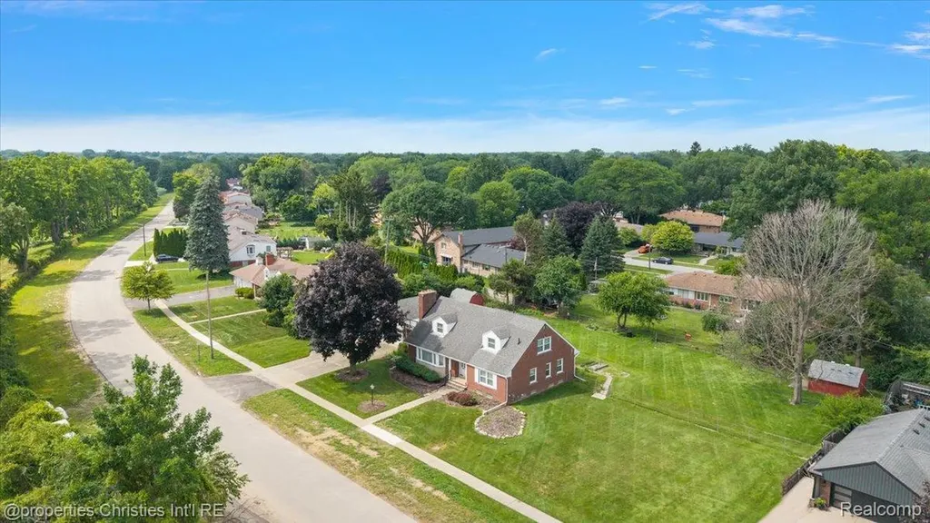 14700 Fox Redford Charter Township MI 48239