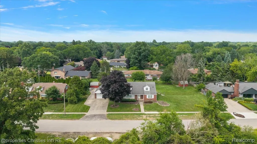 14700 Fox Redford Charter Township MI 48239
