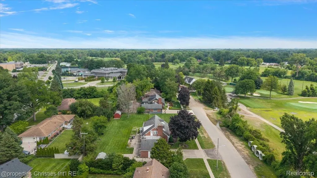 14700 Fox Redford Charter Township MI 48239