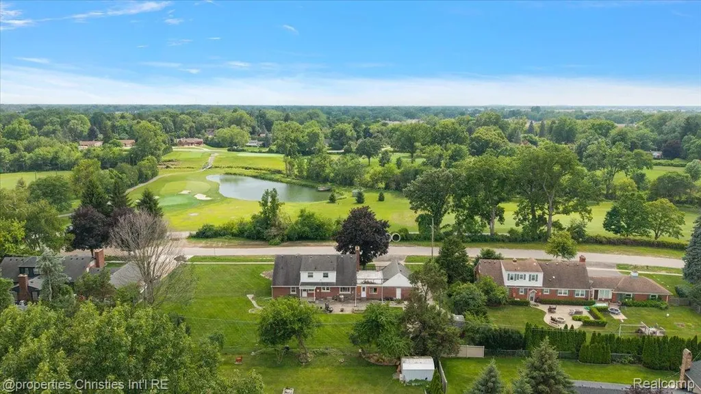 14700 Fox Redford Charter Township MI 48239