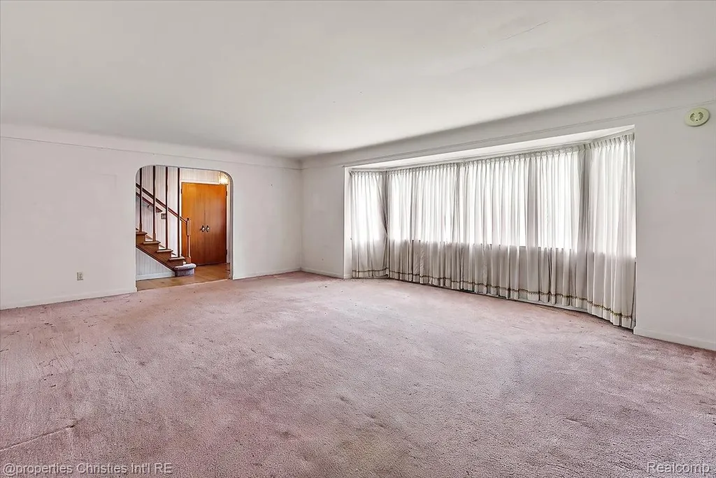 14700 Fox Redford Charter Township MI 48239