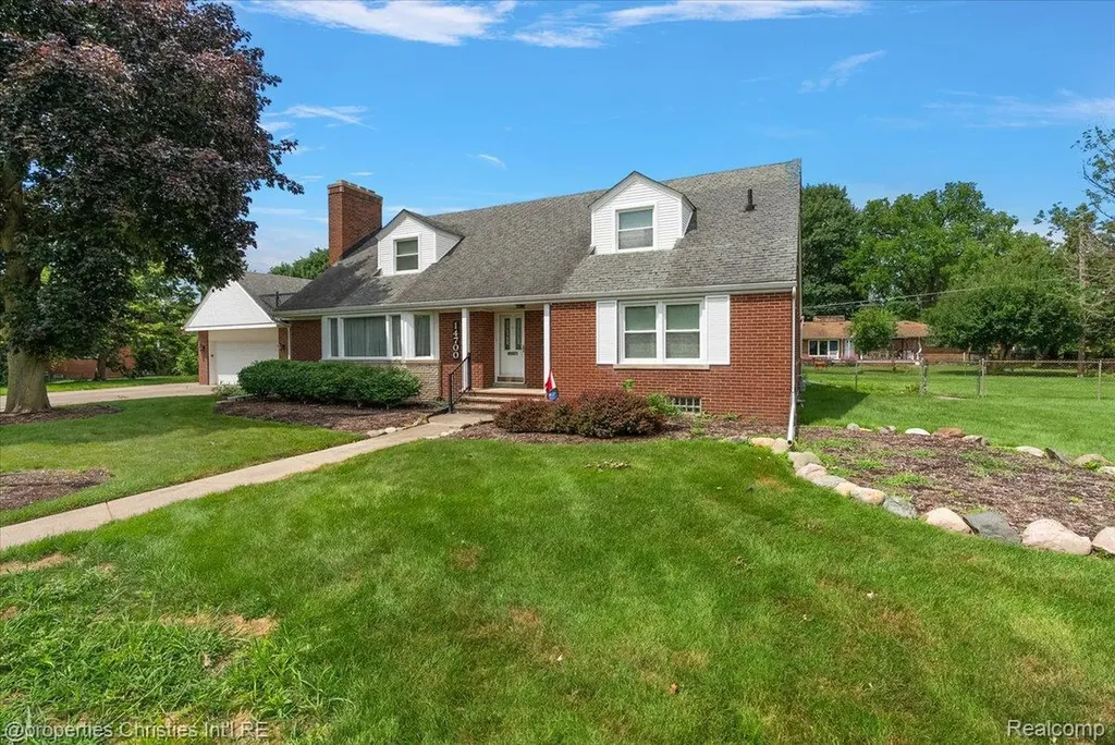 14700 Fox Redford Charter Township MI 48239