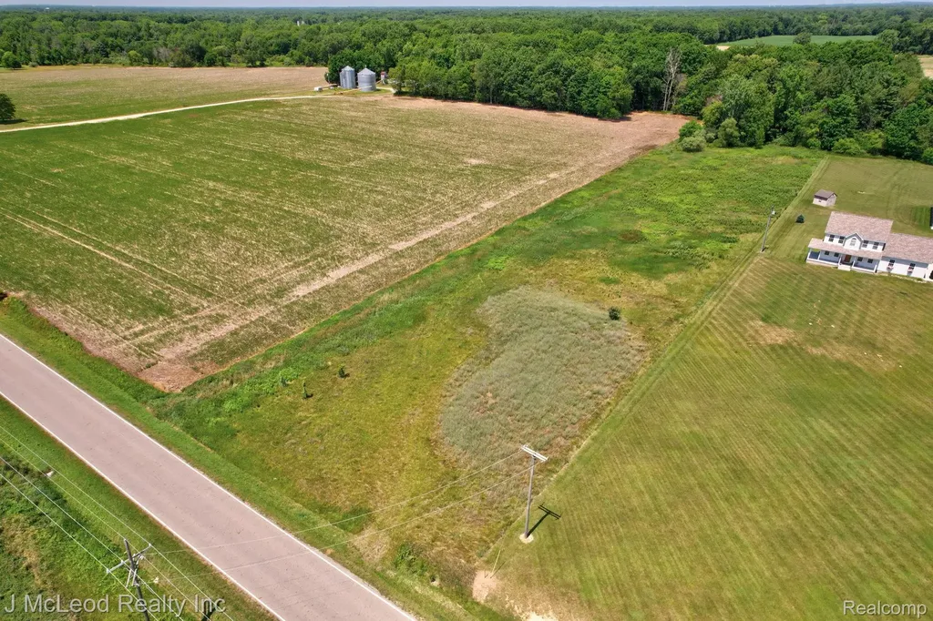 5160 Barnes Road Millington Township MI 48746