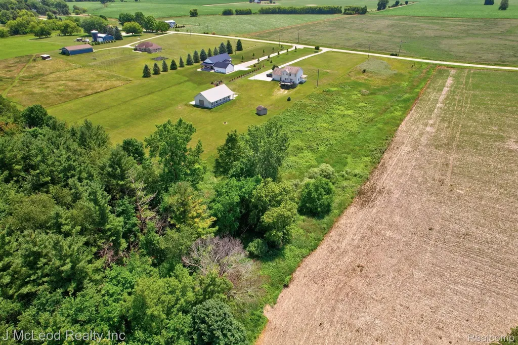 5160 Barnes Road Millington Township MI 48746