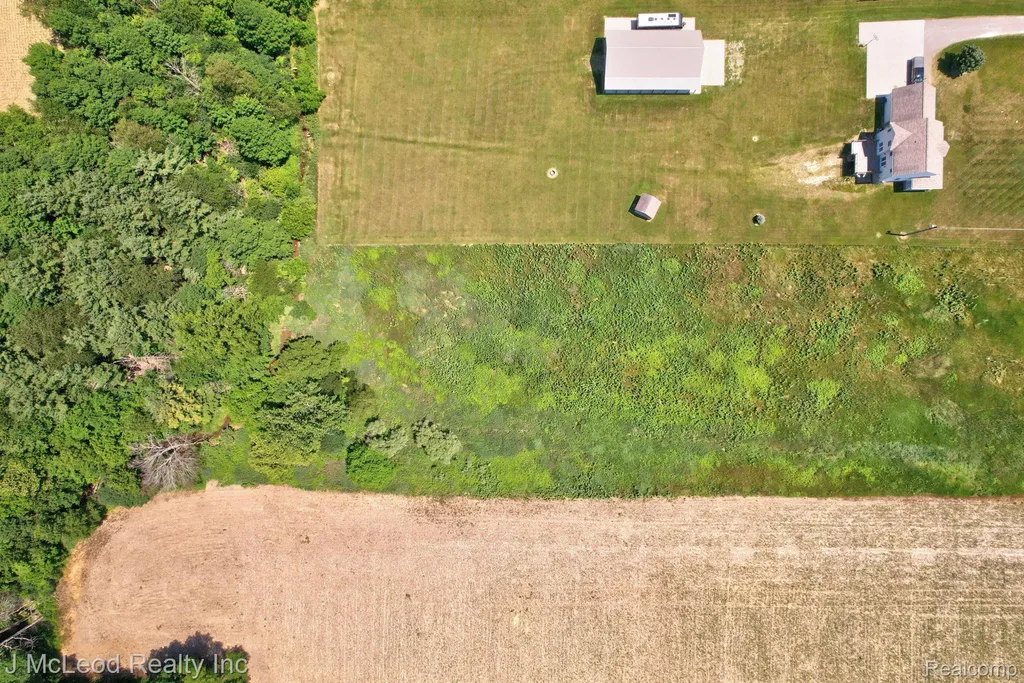 5160 Barnes Road Millington Township MI 48746