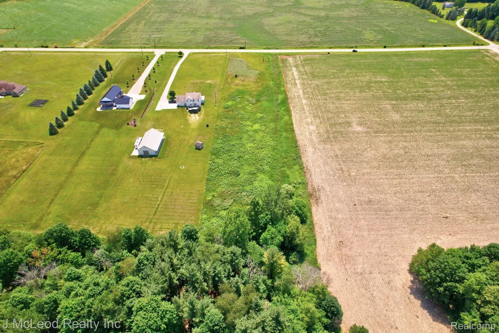 5160 Barnes Road Millington Township MI 48746