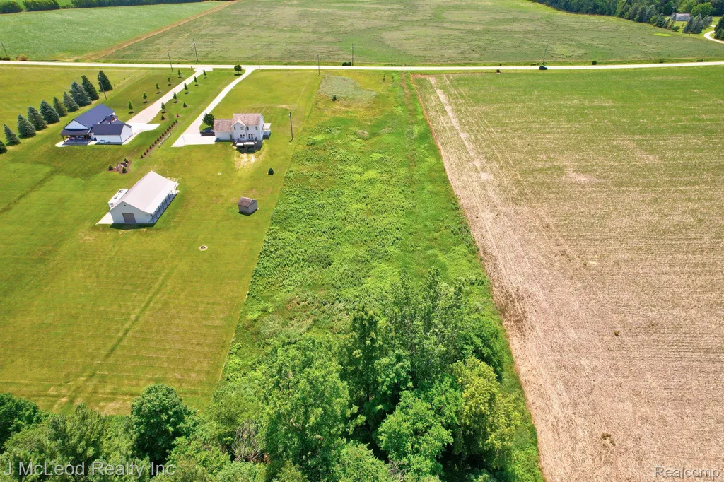 5160 Barnes Road Millington Township MI 48746