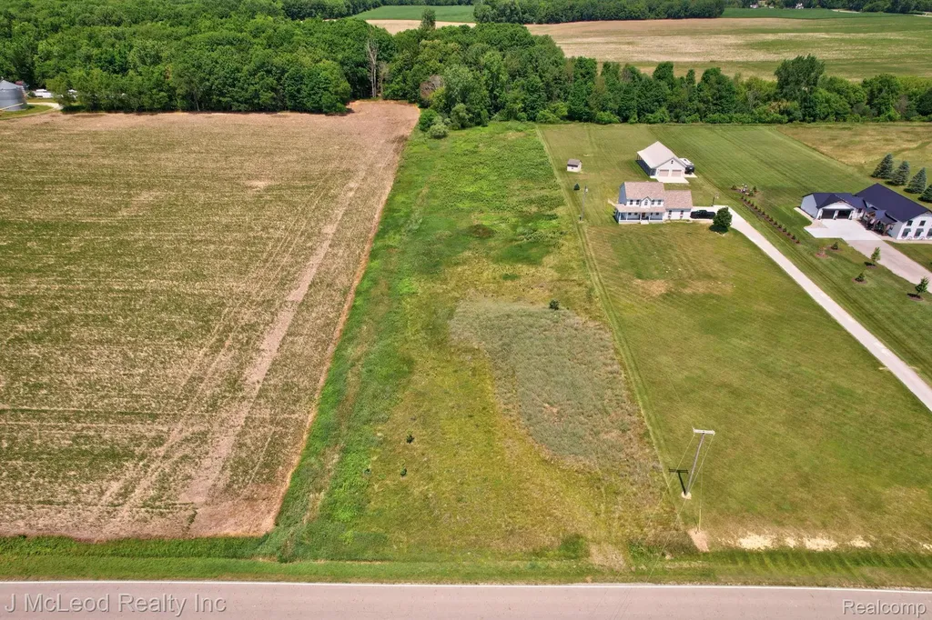 5160 Barnes Road Millington Township MI 48746