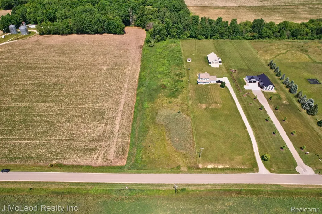 5160 Barnes Road Millington Township MI 48746