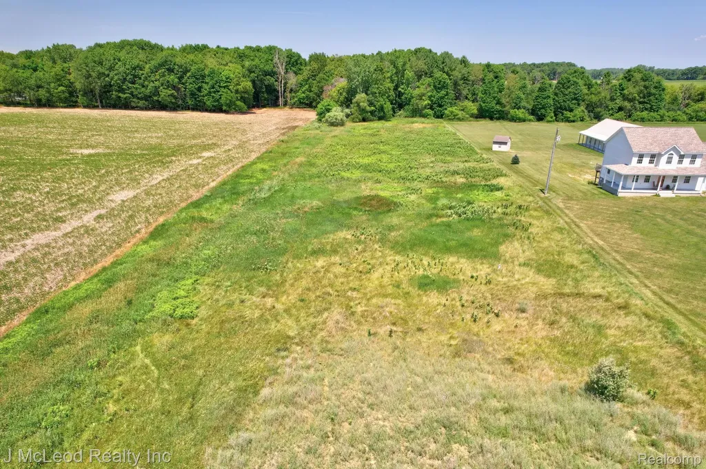 5160 Barnes Road Millington Township MI 48746