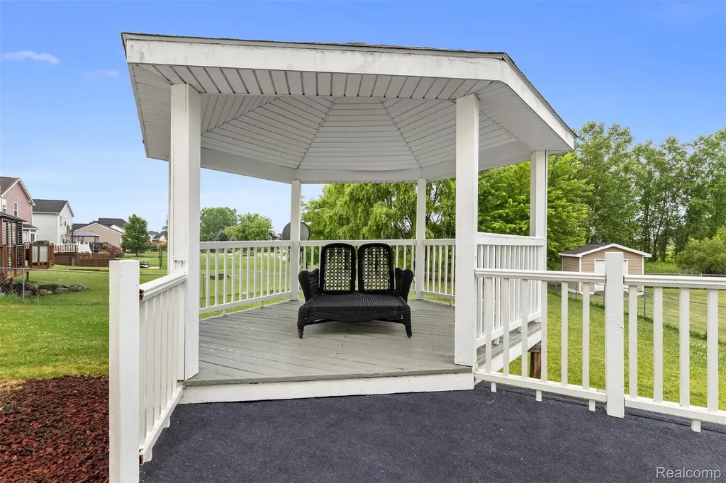 13046 Stony Brook Pass Fenton Charter Township MI 48451