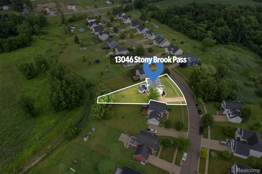 13046 Stony Brook Pass Fenton Charter Township MI 48451