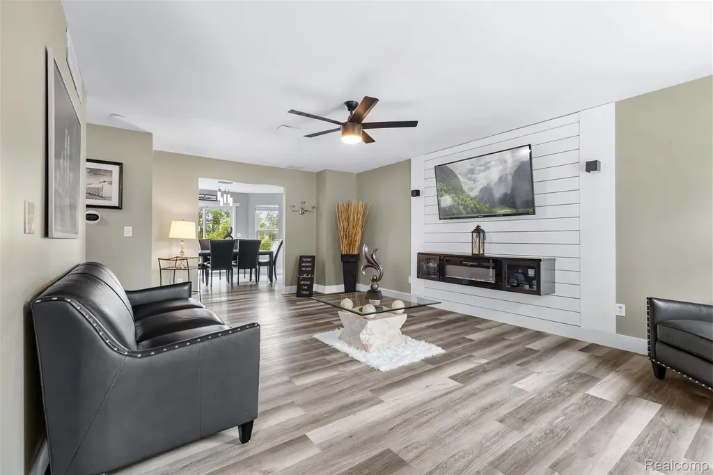 13046 Stony Brook Pass Fenton Charter Township MI 48451