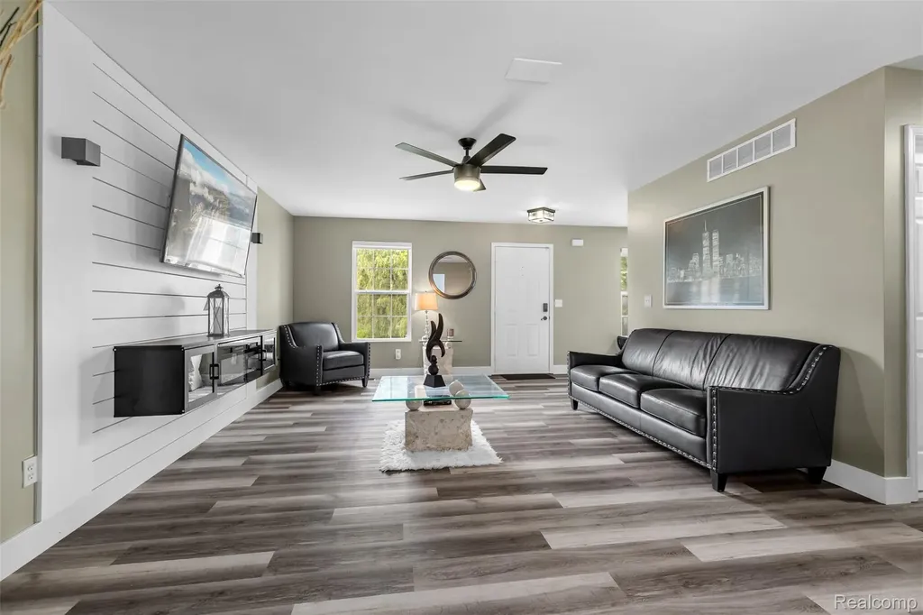 13046 Stony Brook Pass Fenton Charter Township MI 48451