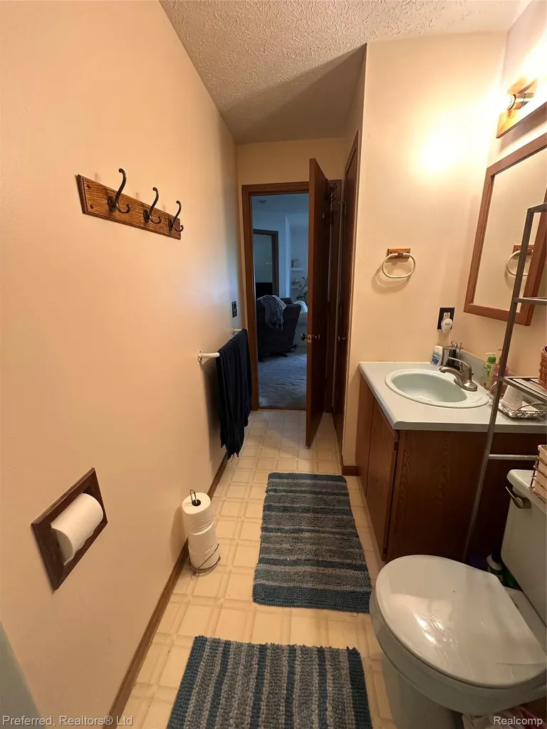 38537 Chestnut Lane Westland City MI 48185