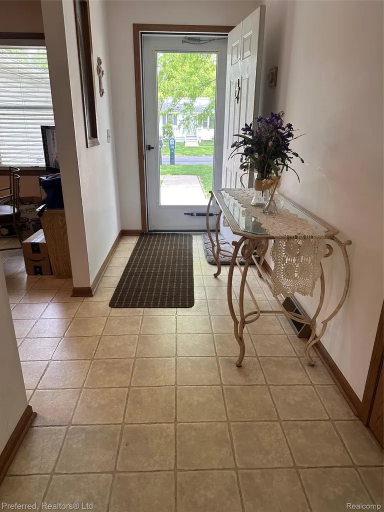 38537 Chestnut Lane Westland City MI 48185