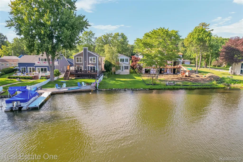 9047 Gale Road White Lake Charter Township MI 48386