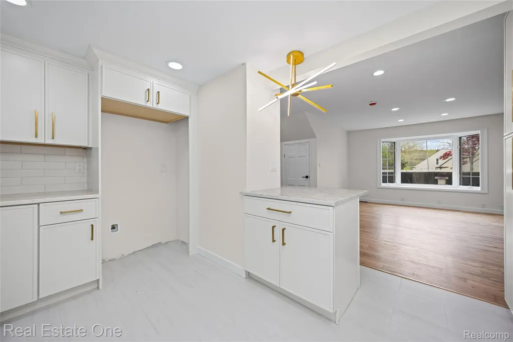 9047 Gale Road White Lake Charter Township MI 48386