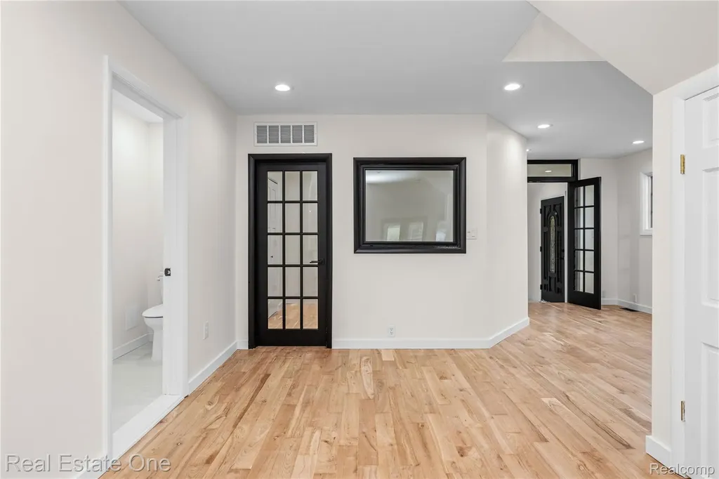 9047 Gale Road White Lake Charter Township MI 48386